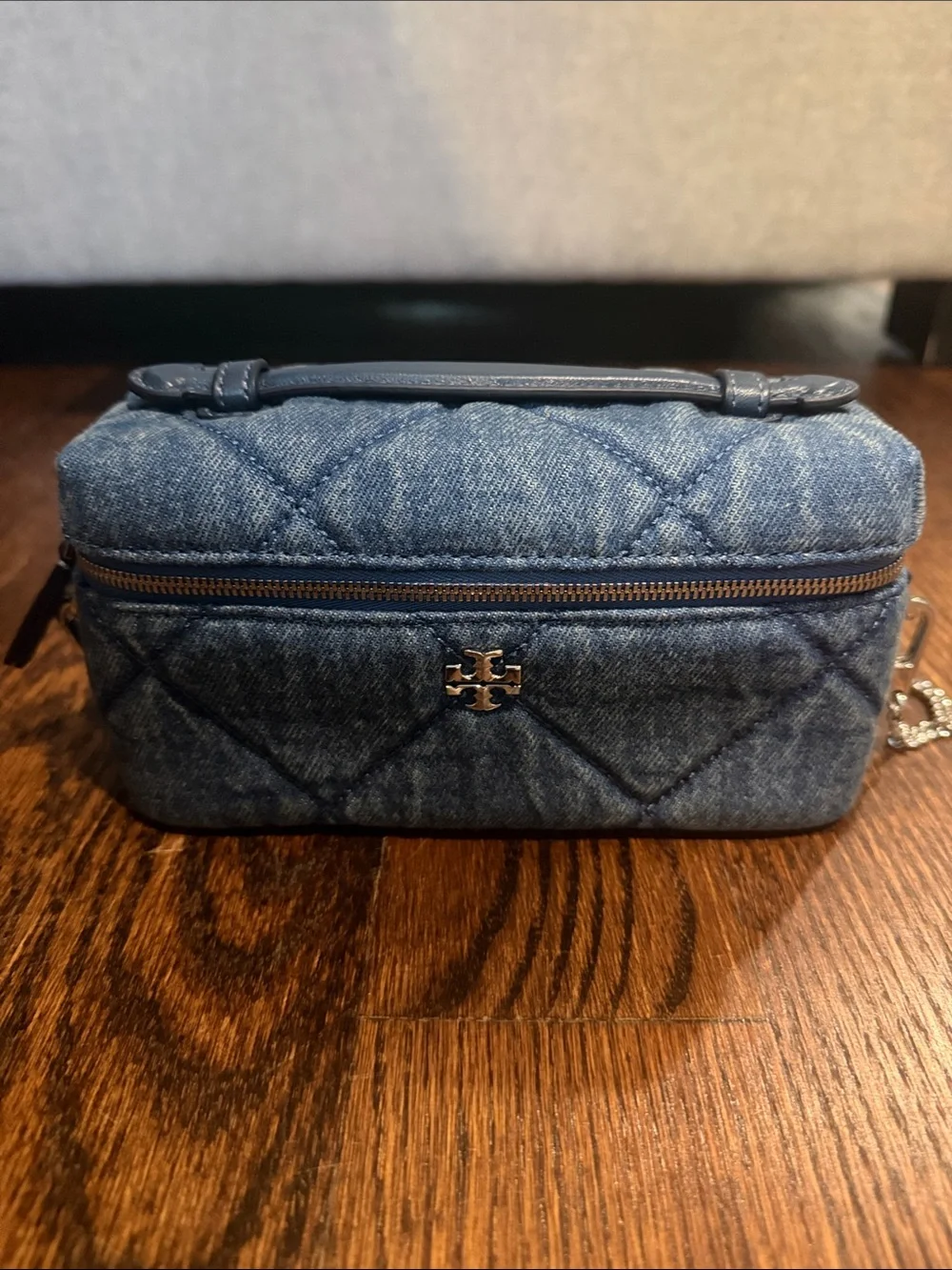 New with Tags, Tory Burch Kira Diamond Quilted Vanity Case